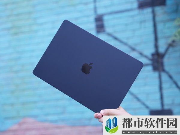 15英寸MacBook Air：一台个性相当鲜明的笔记本